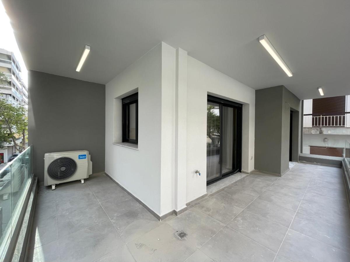 Modern Apartments Near Marina Flisvos Athens Exterior photo